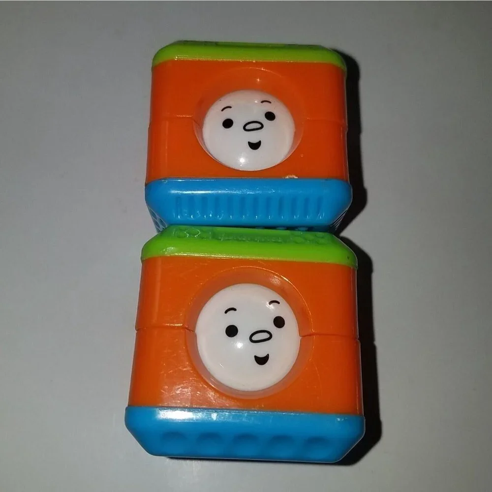 2 Fisher Price Peek-A-Blocks Lot Yellow White Rolling Faces Sensory Duplicate